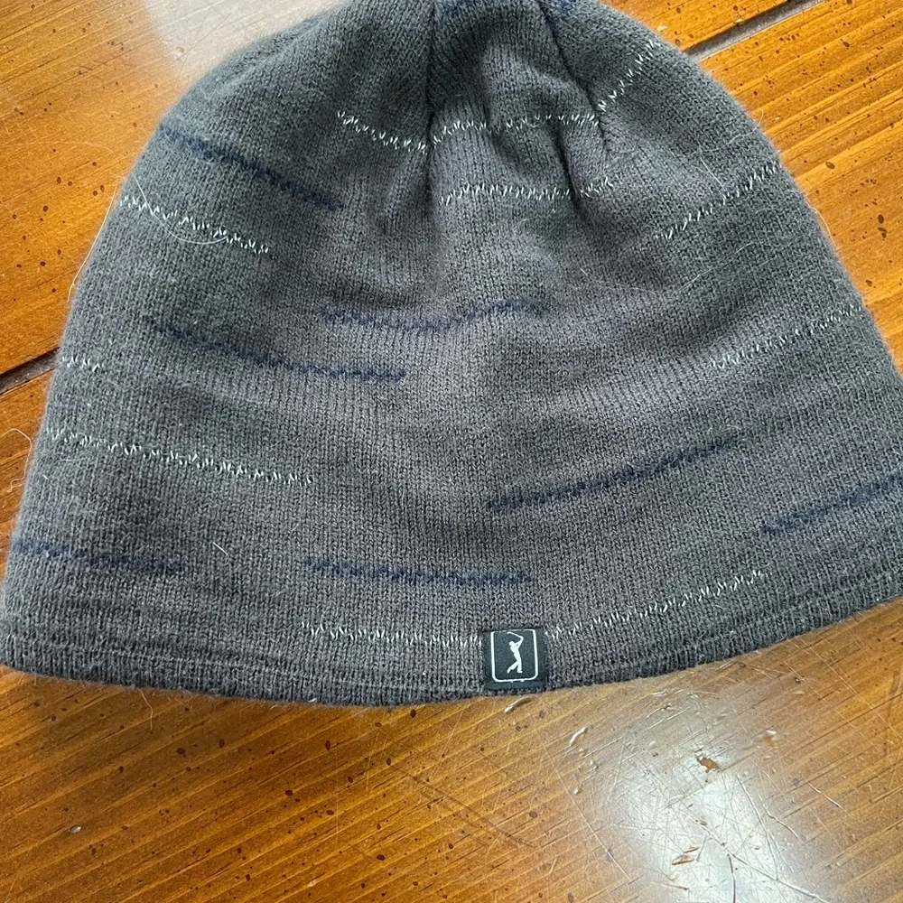 Gray Knit Golf ⛳️ Beanie